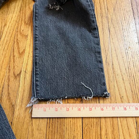 Levi’s Jeans Womens 28 Premium 501 Button Fly Distressed Faded Black - Picture 13 of 13